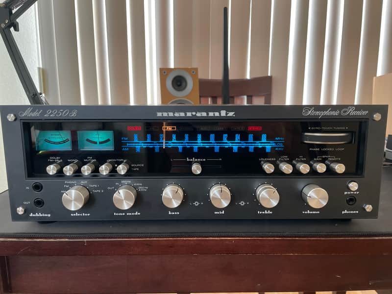 Marantz 2250 B 1974-1976 - with Black Plate image 1