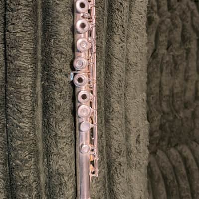 Gemeinhardt 3OB Open-Hole Flute with Offset G, B-Foot 2010s - Silver-Plated image 3