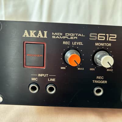Akai S-612 sampler + MD 280 disk drive image 5