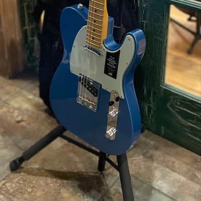 2025 Fender American Professional Classic Telecaster Lake Placid Blue Fender Bag image 2