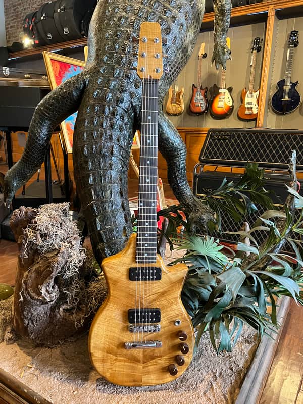 Custom Built Ray Gun J5 Obeche / Maple Burl body Maple / Ebony Neck DiMarzio PUs image 1