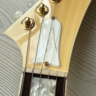 2014 Gibson Limited Edition Lzzy Hale Explorer – Alpine White image 24