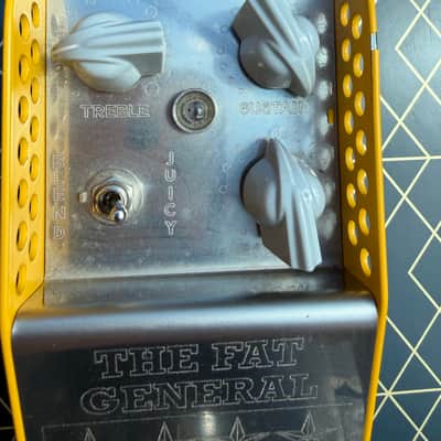 ThorpyFX Fat General V2 Parallel Compressor 2018 - Silver/Yellow image 2