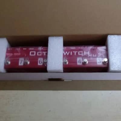 Carl Martin Octa-Switch The Strip Pedalboard Switcher w/ Original box & paperwork image 2