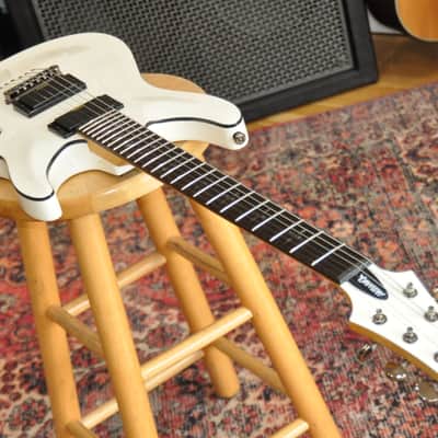 SCHECTER Demon 6 Vintage White / Demon-6 / RO24050474 image 3