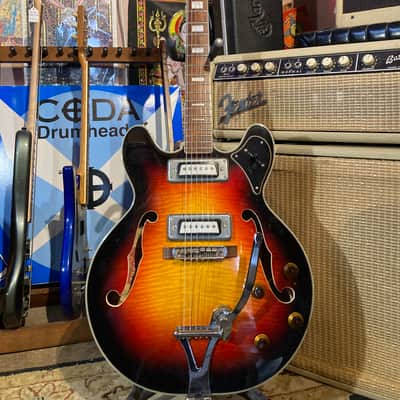 Univox Custom Vintage Hollow Body MIJ 335 330 1960s-70s - 3 Tone Sunburst Flamed image 2