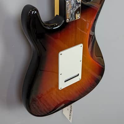 Fender American Performer Stratocaster HSS 2023 3-Tone Sunburst image 9