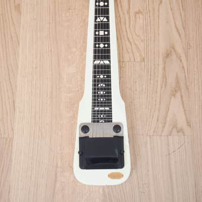 1962 Supro Model 1410 Comet Lap Steel Vintage Electric Slide Guitar 100% Stock image 2