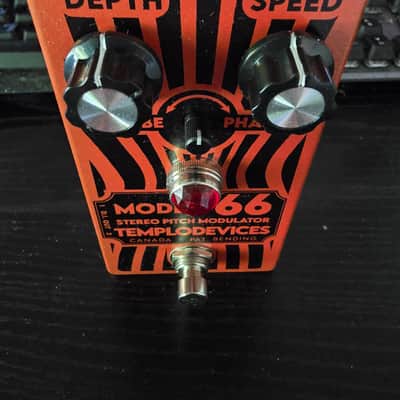 Templo Devices Model 66 Phaser/Vibrato - great phasing and vibrato-ing sounds! image 6