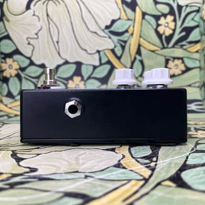 JHS Pedals Haunting Mids - Used image 4