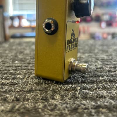 Mythos Pedals Golden Fleece Mini Fuzz 2010s - Yellow image 2