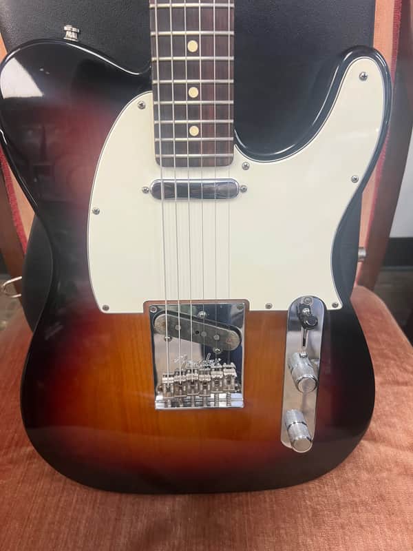 Fender American Standard Telecaster 2012 3-Color Sunburst With Original Case