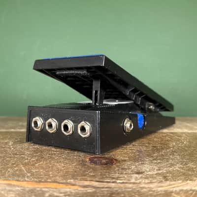 Boss FV-50L Stereo Volume image 2