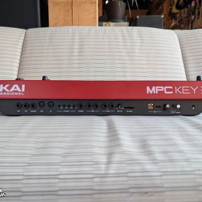 Akai Professional MPC Key 37 Production Synthesizer image 3