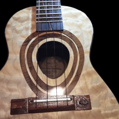 Solid Flame Curly Maple Top on Bastogne Walnut Tenor Ukulele - SCJ Jazz Hat #121 2025 - French Polish Gloss image 6