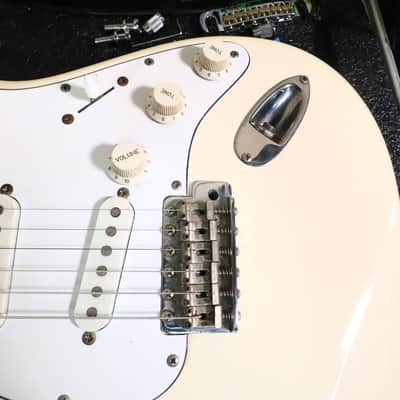 Squier Stratocaster MIJ 1986 Rosewood Fretboard Olympic White image 19