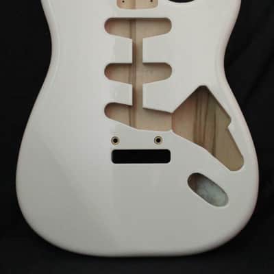Stratocaster body Olympic White image 1