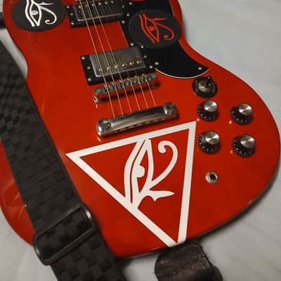 Leo Jaymz Double Cut Standard 2024 - Red w/ Eye of Horus patches image 2