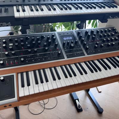 Moog One 16-Voice 61-Key Polyphonic Analog Synthesizer 2018 - Present - Black/Ash image 3