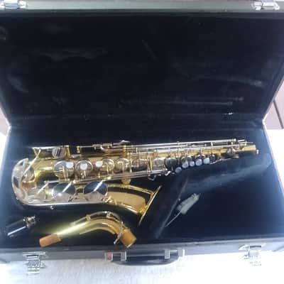 Yamaha YAS-23 Made in Japan Alto Saxophone image 1