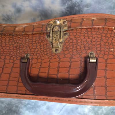 Vintage RARE 1955 to 1966 Gibson Branded Faux Alligator Exterior Brown Interior J45 J50 Soft Shell Guitar Case image 6
