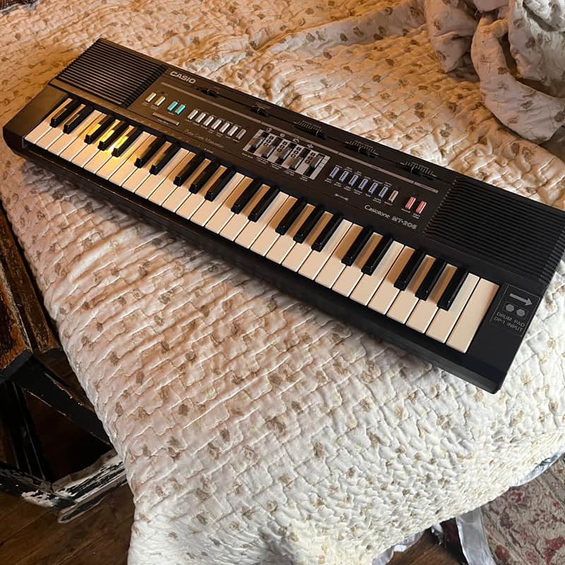Casio MT-205 Casiotone 49-Key Synthesizer 1980s - Black image 1