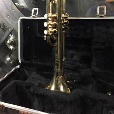 All Star Cornet w/ Hard Case image 3