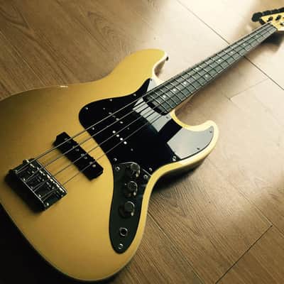 Very Rare Factory Shoreline Gold Fender Aerodyne Jazz Bass 2013 MIJ image 4