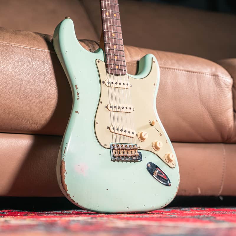 Fender Custom Shop LTD '63 Stratocaster Relic in Super Faded Aged Surf Green image 1
