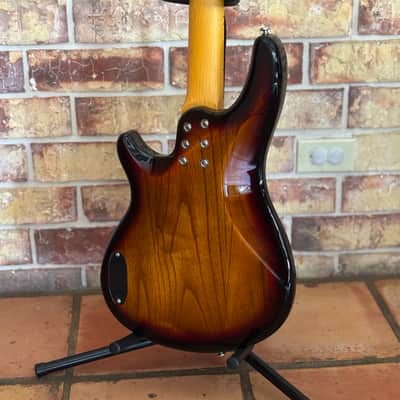 Schecter CV-4 Bass 2021 3-Tone Sunburst image 4