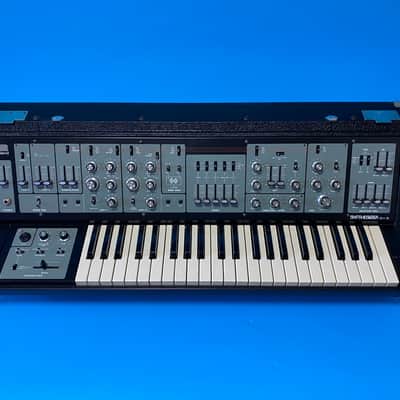 Rare ! Roland SH-5 44-Key Synthesizer serviced.
