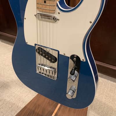 Fender Telecaster Lake Placid Blue with double binding image 6
