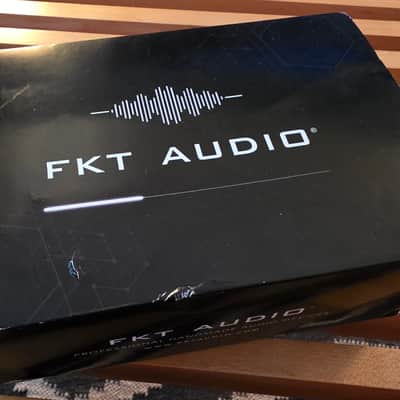 FKT Audio The Fretless: Chorus - Reverb - Midrange EQ Pedal image 4