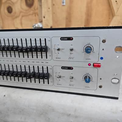 Klark Teknik DN360 2-Channel 31 Band Graphic Equalizer - Tested & Working #524 image 4