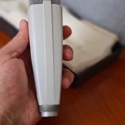 Sennheiser Sennheiser MD 421-2 – Vintage Classic Professional Microphone image 23