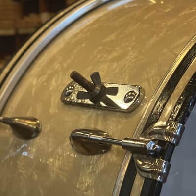 VINTAGE 1937-1938 WFL Zephyr Lug Drum Set in White Marine Pearl - 12x22, 8x12 14x16 image 7