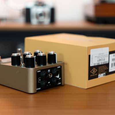 Universal Audio UAFX Reverberator - Gold image 4