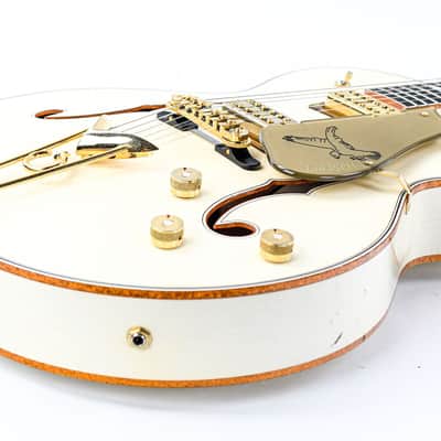 Gretsch Custom Shop G6136 Falcon Vintage White Relic image 12