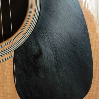 Martin - 2004 D-35 Acoustic Guitar - Natural - w/OHSC - w/LR Baggs - x4405 - USED image 16