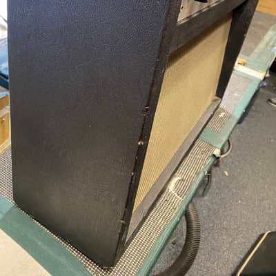 1960's Airline 62-9015A - 20 Watt Tube Combo Amp image 11