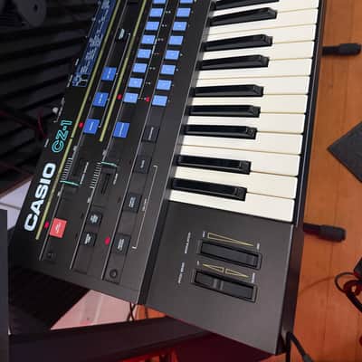 Casio CZ-1 w/ new OLED and RAM cartridge