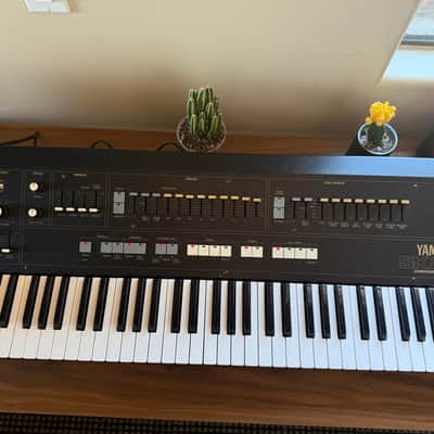 Yamaha SK-20 Symphonic Ensemble Synthesizer 1979 - 1980 - Black