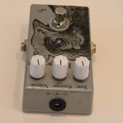 Boutique Treble Booster Free Range Hen 2012 Silver/grey image 3