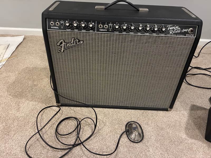 Fender '65 Twin Reverb Reissue 85-Watt 2x12" Guitar Combo with pedal - black image 1