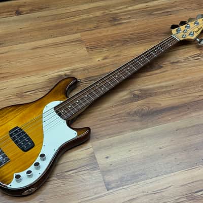 Fender American Deluxe Dimension Bass V Violin Burst image 3