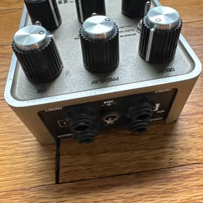 Universal Audio Golden Reverberator 2021 - Present - Gold image 3
