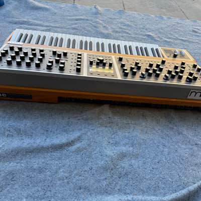 Moog One 8-Voice 61-Key Polyphonic Analog Synthesizer 2018 - Present - Black/Ash image 4