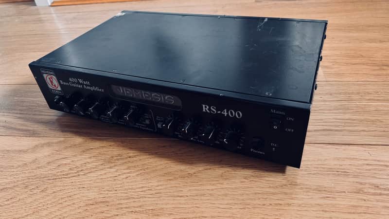 Eden Amplification Nemesis RS 400 - Black image 1