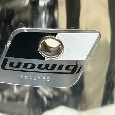 Ludwig 6 1/2" deep X 14" head Snare Drum (3114-T-SD-4186) 90's - COW - Chrome Over Wood image 2