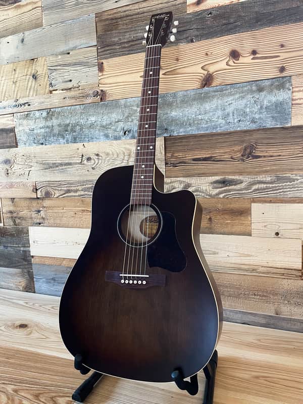 Art & Lutherie Americana Bourbon Burst QIT CW image 1